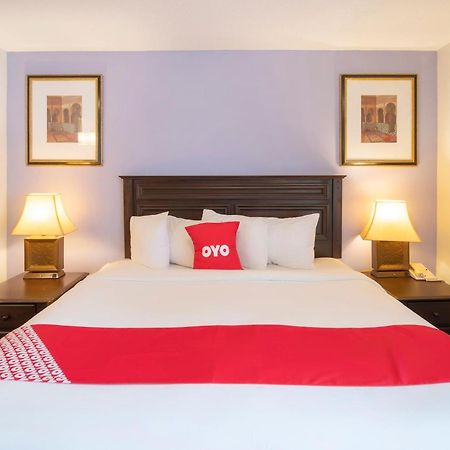 Hotel Oyo Townhouse Houston Airport North Zewnętrze zdjęcie